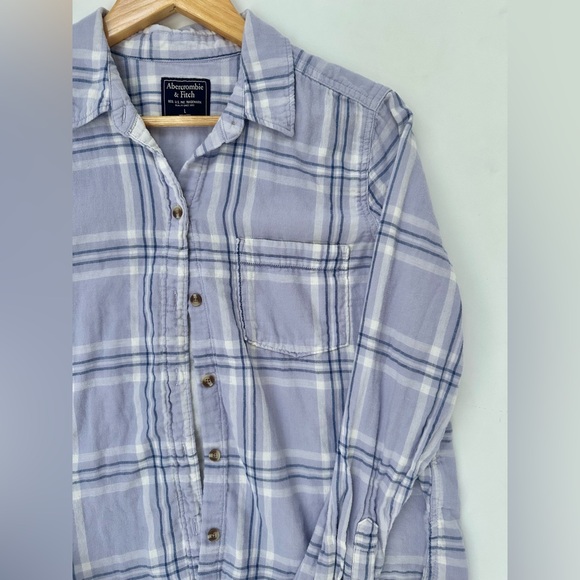 Abercrombie Soft Button Down Plaid top women’s large - Picture 5 of 6